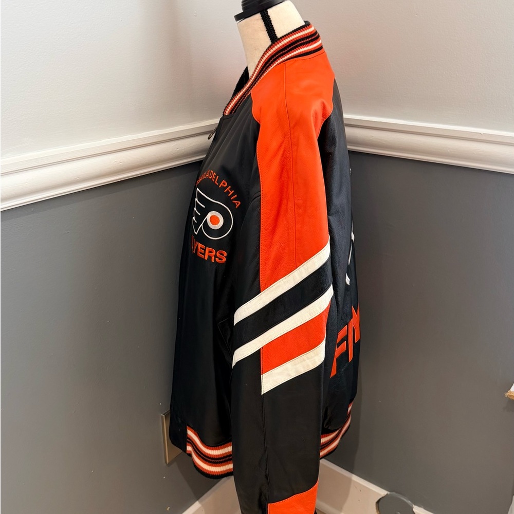 Vintage 80’s G-Ill Philadelphia Flyers Genuine Black and Orange leather jacket - Picture 4 of 12
